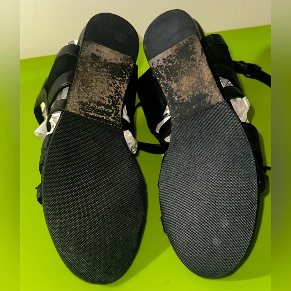 Balenciaga Black Leather Gladiator Flat Sandals Size 38 (SMALL PUNCTURE ON HEEL) - Picture 11 of 12